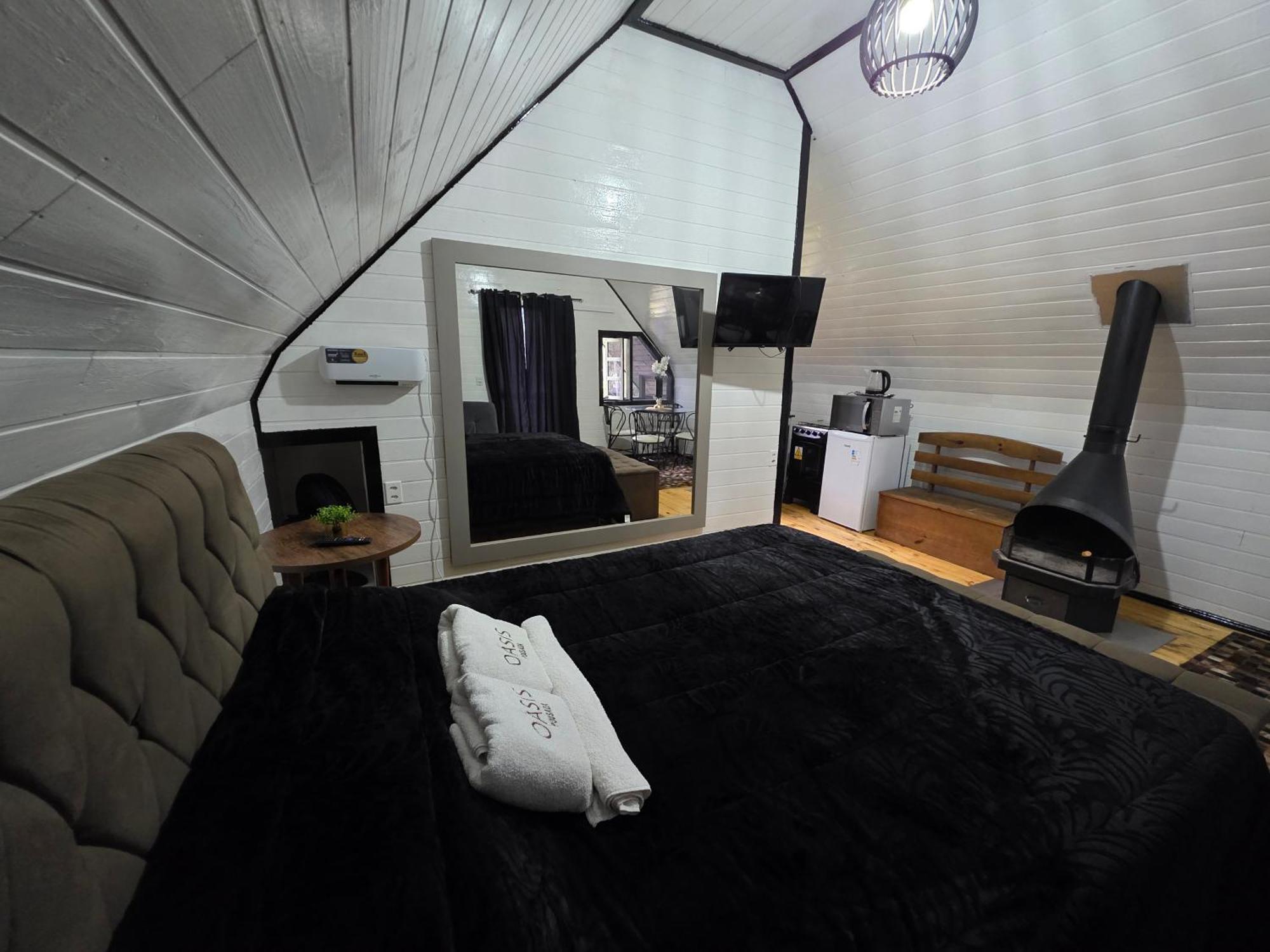 Recanto Folhas - Oasis Lodge